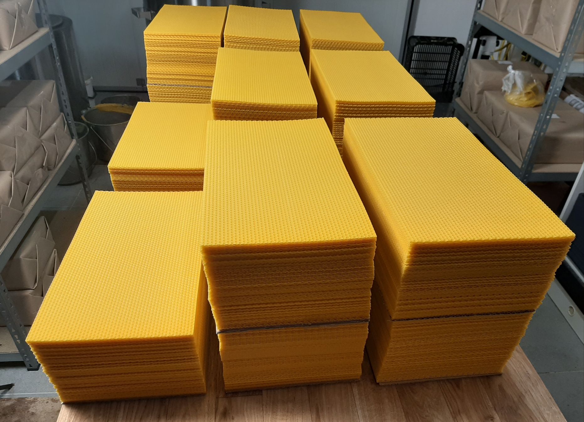 Mezistěny z včelího vosku - lité - Obrázek 2